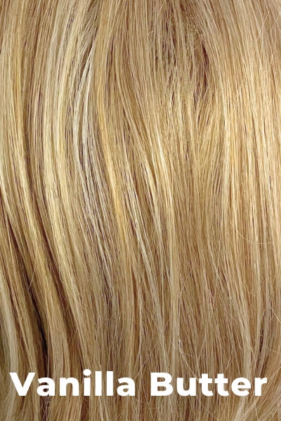 Color Swatch Vanilla Butter for Envy wig Erica Human Hair Blend. Golden blonde base with pale blonde and honey blonde highlights.
