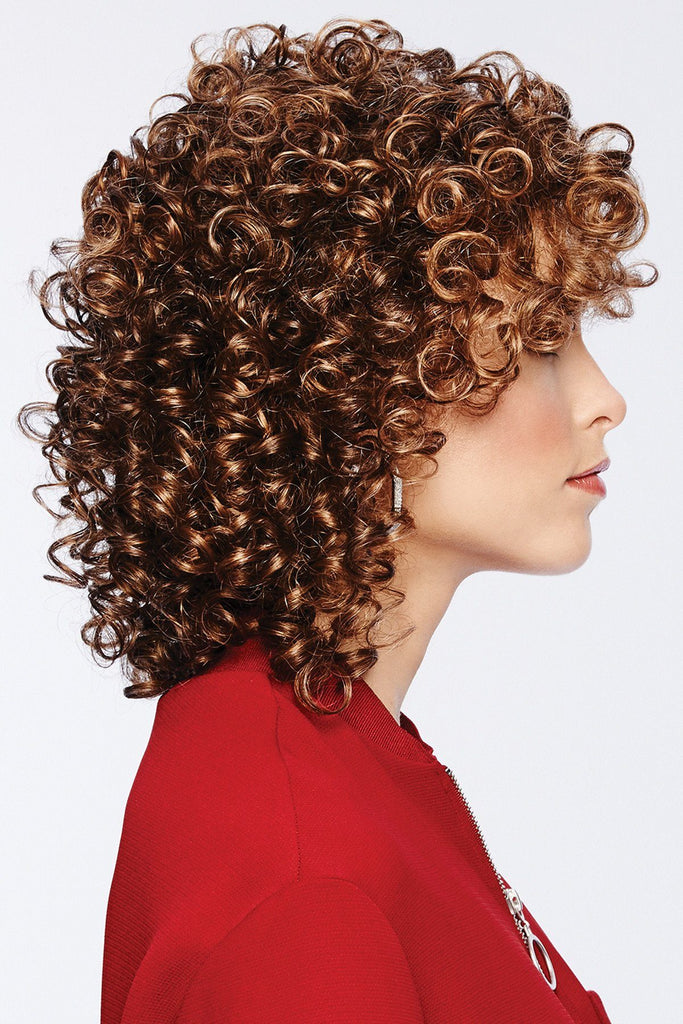 Model wearing Gabor wig Curl Appeal 3.