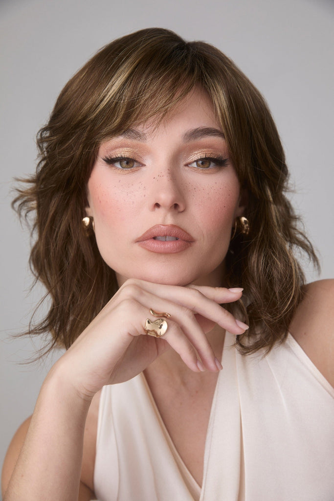 Model wearing Braylen by Amore wigs.