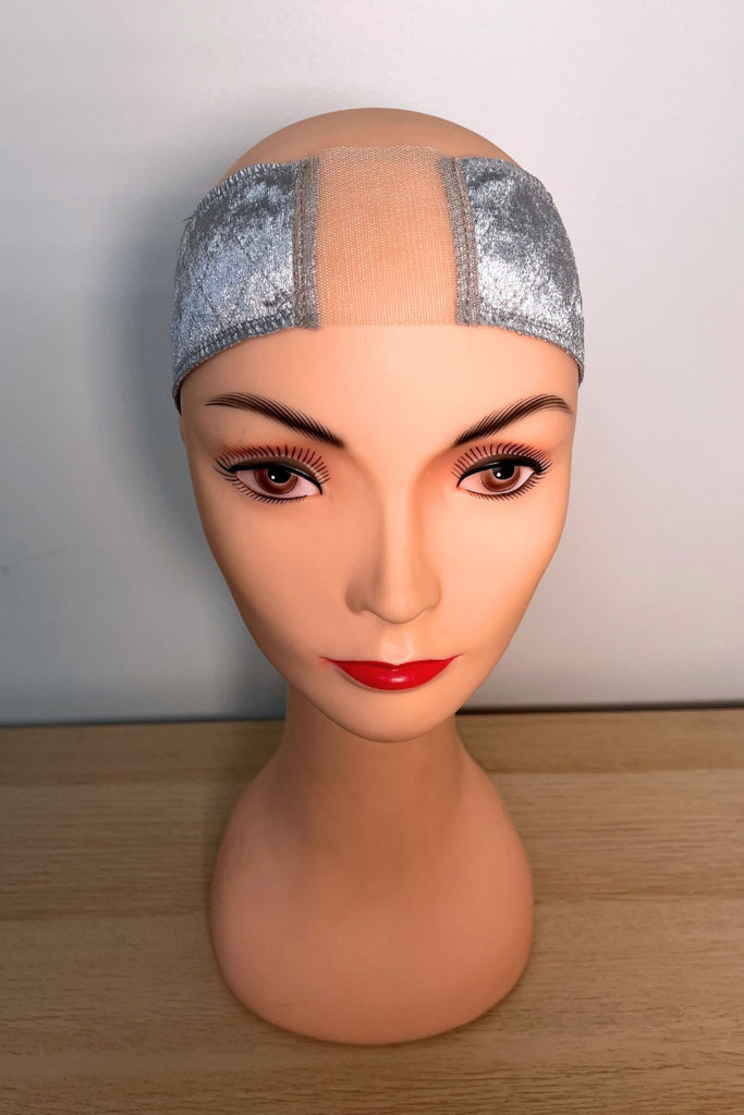 Close up of Velvet Grip with Lace.