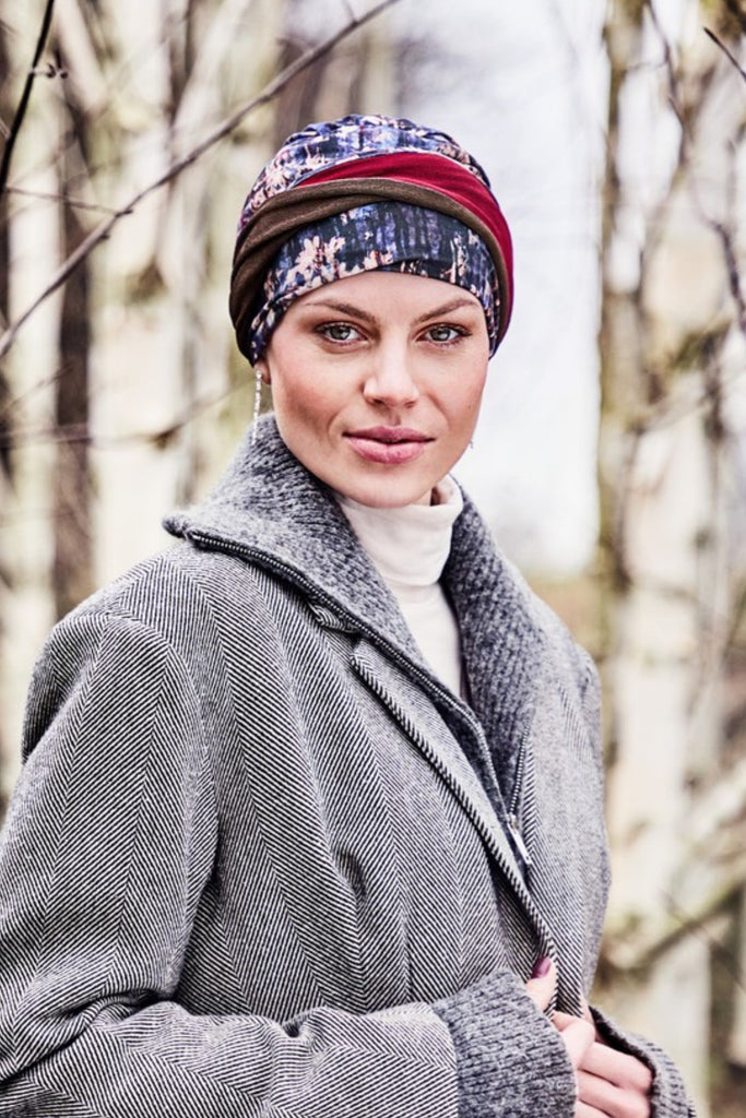 Model wearing the color Tie Dye Dusk 4049.