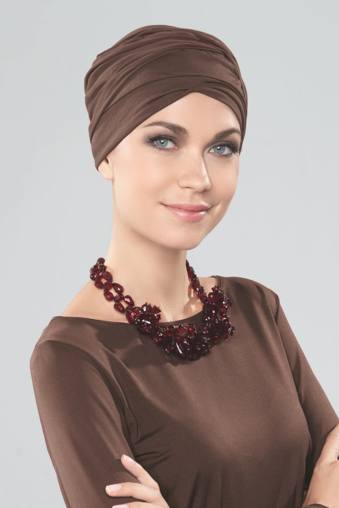 Model wearing Magena by Ellen Wille.