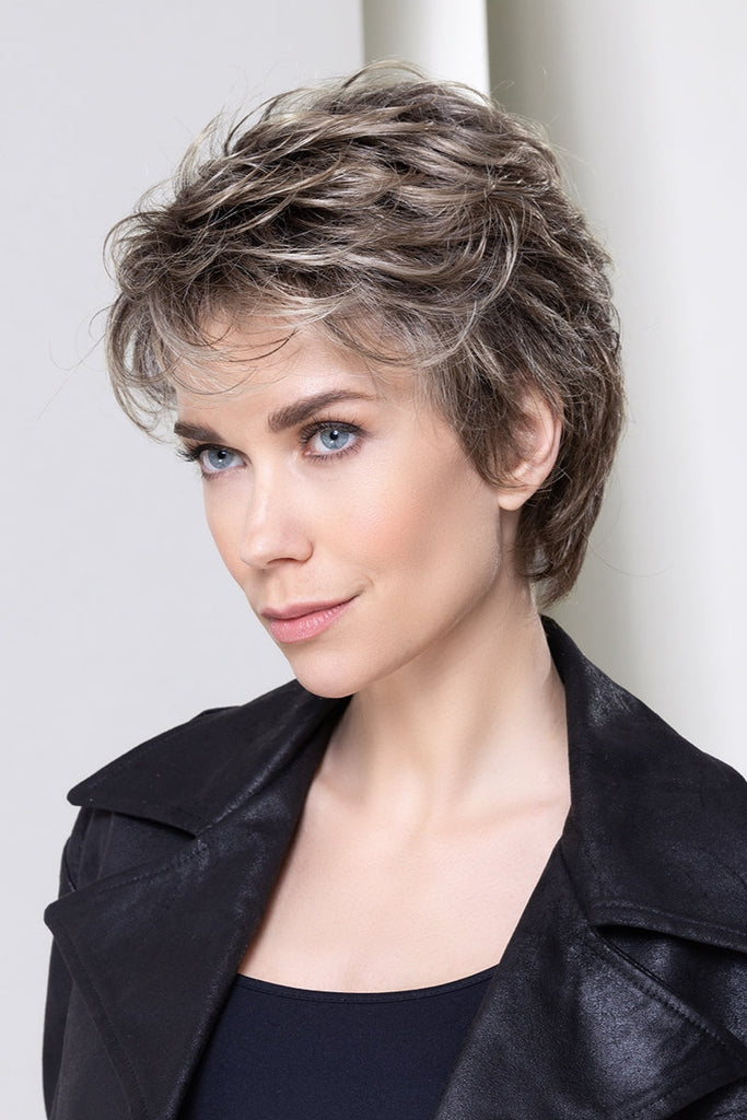 Model wearing the style Prima by Ellen Wille.