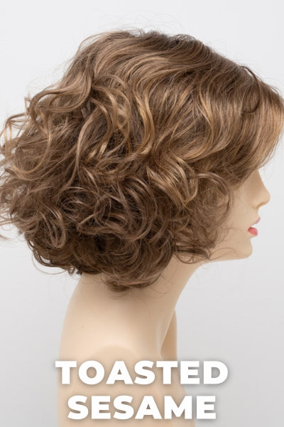 Color Swatch Toasted Sesame for Envy wig Bianca.  Light brown base with wheat blonde and dark blonde highlights and a chestnut brown rooting.