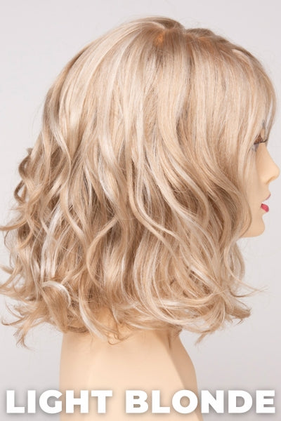 Color Swatch Light Blonde for Envy wig Brittaney. Golden blonde with creamy blonde and platinum blonde highlights.