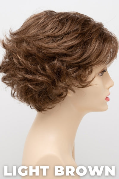 Color Swatch Light Brown for Envy wig Bryn. Light brown base with warm golden undertones and reddish brown highlights.