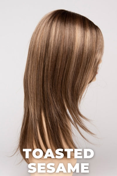 Color Swatch Toasted Sesame for Envy wig Roxie.  Light brown base with wheat blonde and dark blonde highlights and a chestnut brown rooting.