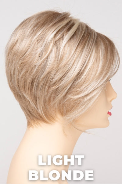 Color Swatch Light Blonde for Envy wig Tinsley.  Golden blonde with creamy blonde and platinum blonde highlights.