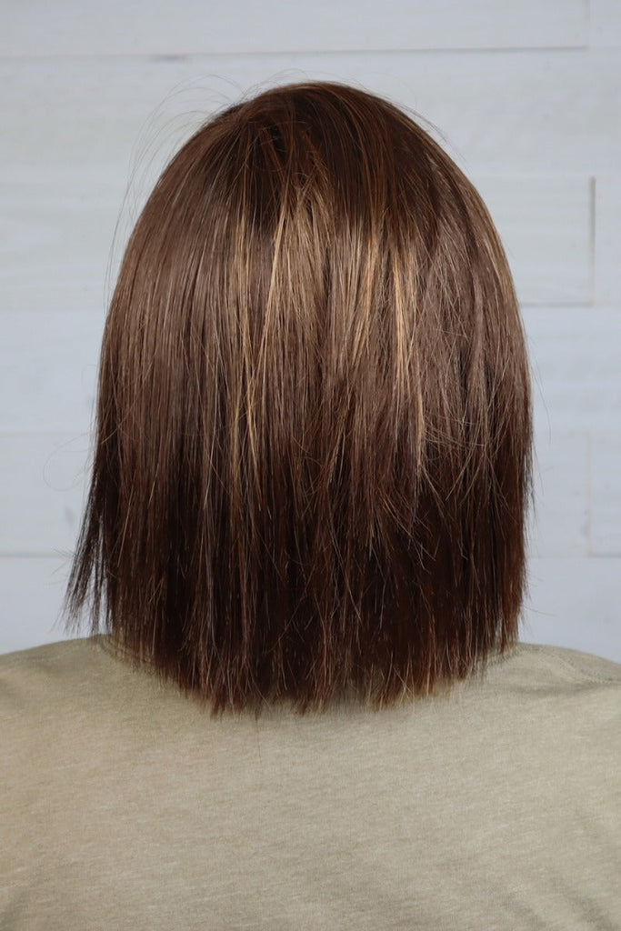 Back of model wearing the color R6/28F.