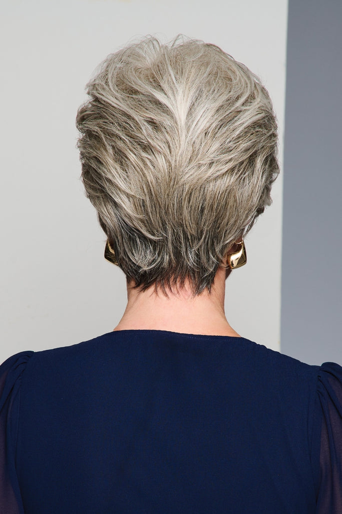 Back view of model styling Curated Cut in the color Silver (RL56/60).