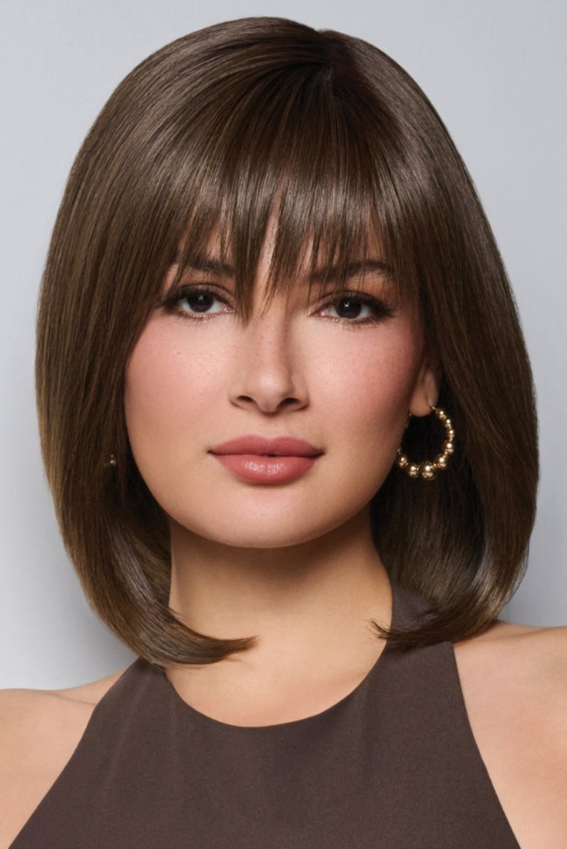 Raquel Welch Wigs - Straight to Camera – NameBrandWigs.com