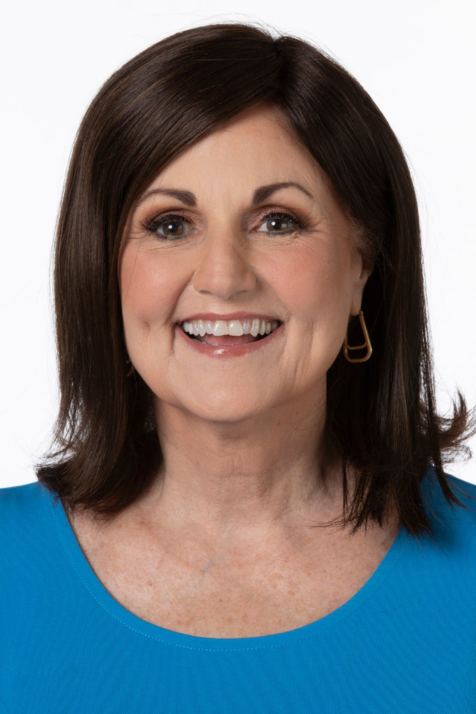 Woman wearing Grand Topper by Toni Brattin.