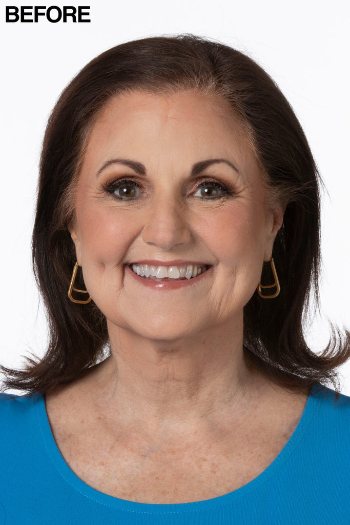 Woman showing her hair before using the Grand Topper.