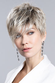 Ellen_Wille_Wigs_Ring_Champagne_Rooted_Main