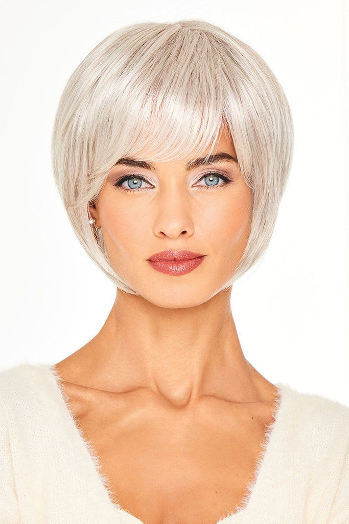 Model wearing Gabor wig Cameo Cut 2.