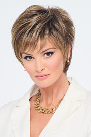 Raquel_Welch_Wigs_Fierce_and_Focused_RL9-24SS_Front